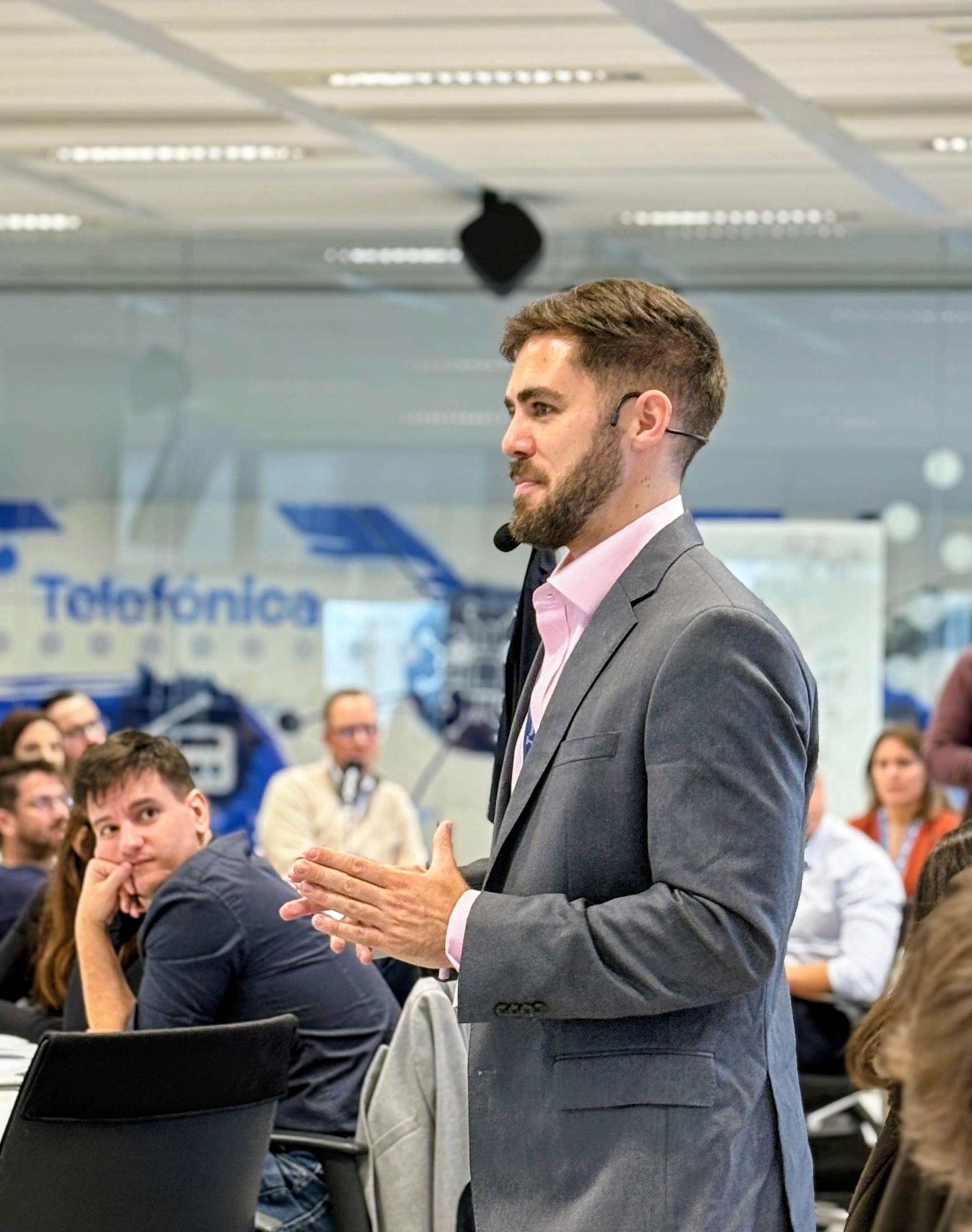 Matt Boardman impartiendo un taller en Telefónica